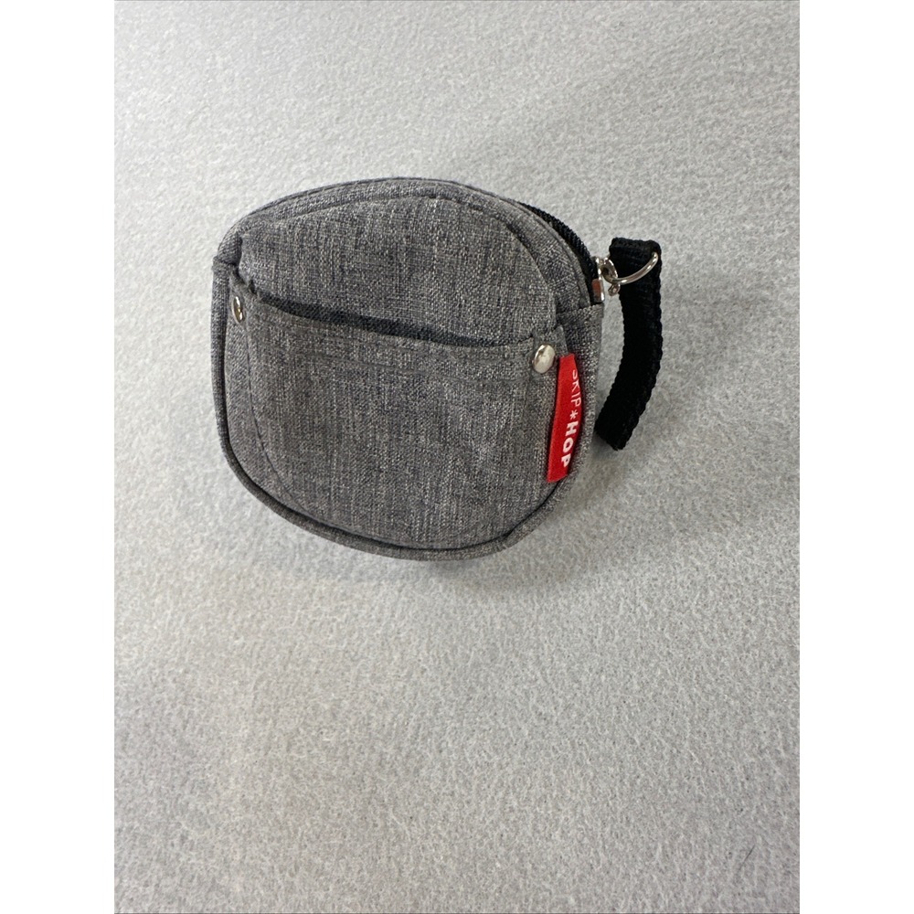 Skip‎ Hop Pacifier Pocket Grey Heathered Accessory Pouch with Snap Strap